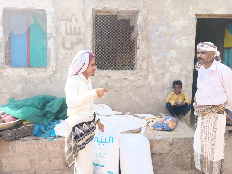 جمعية الحجيلة تستقبل الدفعة الثانية من محصول الذرة الشامية المتعاقد عليها مع المزارعين