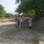 حجة.. متابعة ميدانية لأعمال استصلاح الأراضي الزراعية المتضررة من سيول الأمطار في وادي المحمار بأسلم