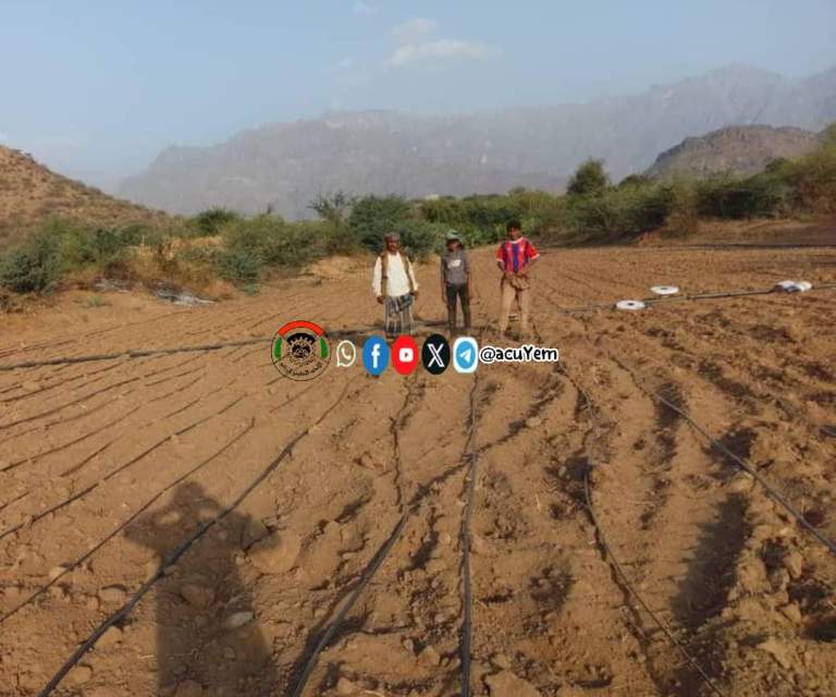جمعية الحجيلة تتابع ميدانياً تجهيزات مزارعي الذرة الشامية وتطبيق الري بالتنقيط