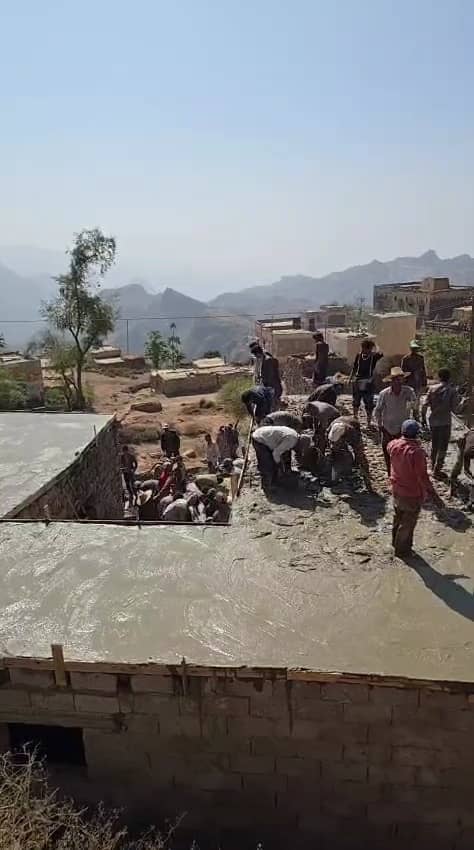 من سقف متهالك إلى حلم معبّد بالإسمنت: قصة مدرسة الفاروق في الروغ – حفاش بالمحويت￼￼￼￼ ￼