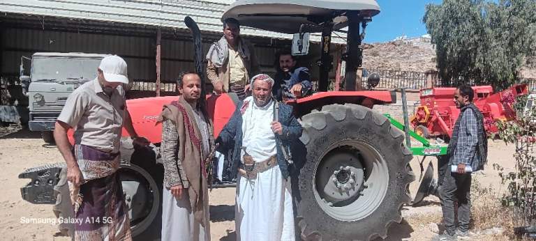 جمعية مستنير التعاونية – ردمان تتسلّم معدات زراعية ضمن المرحلة الثانية لدعم التوسع في زراعة الحبوب
