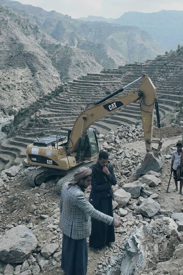 تفقد سير العمل في عدد من مبادرات الطرق في بني جديع بالجعفرية