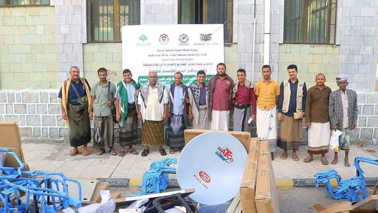 استكمال تأثيث المقرات الإدارية للجمعيات الزراعية في ثمان مديريات بالحديدة