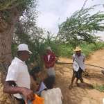 جمعية عبس تعزز الاستدامة الزراعية عبر نزولات ميدانية لتدريب المزارعين على تحضير السماد العضوي￼