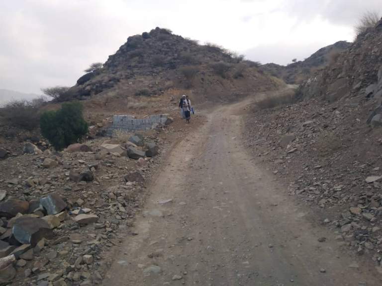 حجة.. اجتماع بمنطقة النصر في بني قيس لتعزيز العمل المجتمعي