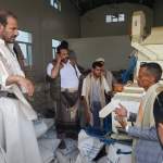 فريق تنموي من أمانة العاصمة يطلع على نجاحات سلاسل قيمة الألبان ومشاريع جمعية باجل بالحديدة