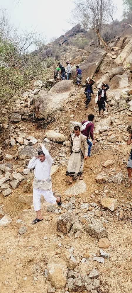 الاطلاع على سير العمل في مبادرة رصف طريق قرى شراقي وضرة – حجة