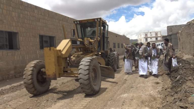 عمران.. الاطلاع على سير العمل في مبادرة طريق حمدة بمديرية ريدة