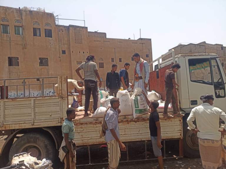 الحديدة.. جمعية الحجيلة التعاونية تسلم كمية من بذور الذرة الشامية للمؤسسة العامة لإكثار البذور