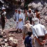 حجة.. مبادرة مجتمعية بمديرية قفل شمر تنجح في إعادة فتح طريق "بيت مراد" المتضرر من السيول