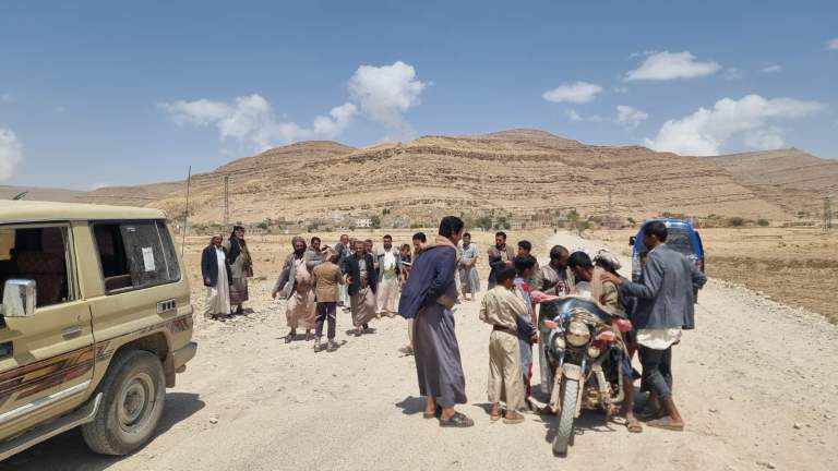 عمران .. جمعية ريدة والسلطة المحلية  تستكملان تجهيزات دعم مبادرة طريق حمدة بالمعدات والديزل