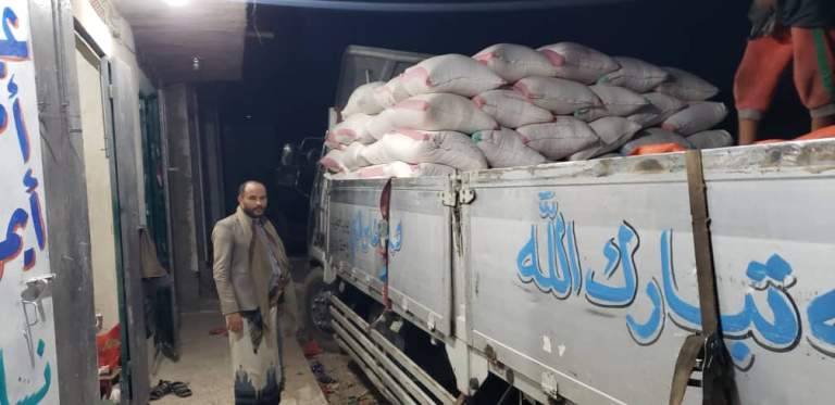ذمار.. جمعية جبل الشرق التعاونية تُسوق 12 طناً من الذرة الشامية ضمن برنامج الزراعة التعاقدية