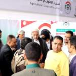 صنعاء.. إقبال واسع على جناح الاتحاد التعاوني الزراعي وجمعياته بمعرض المؤتمر العلمي للعسل الدوائي صنعاء.. إقبال واسع على جناح الاتحاد التعاوني الزراعي وجمعياته بمعرض المؤتمر العلمي للعسل الدوائي