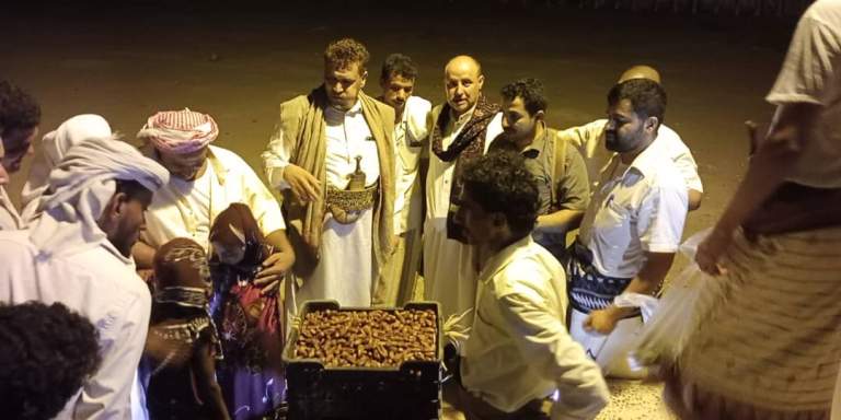 الحديدة – جمعية بيت الفقيه تدشّن تسويق محصول التمور