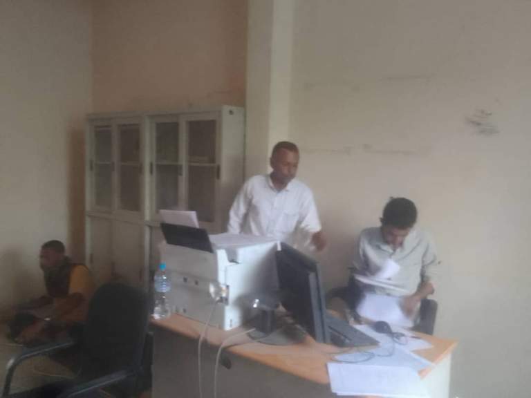 الحديدة.. جمعية الضحى التعاونية تناقش خطط تعزيز الأداء المؤسسي وتجهيز كشوفات القروض