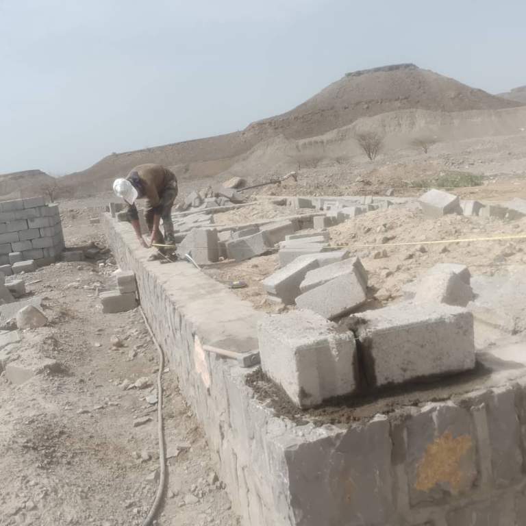 الجوف.. استئناف العمل في مبادرة بناء مدرسة مكارير بالمراشي