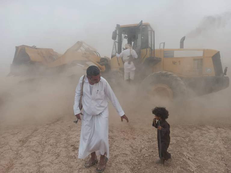 الجوف –مبادرة لاستصلاح الأراضي وترميم الحواجز الترابية في مديرية الخلق